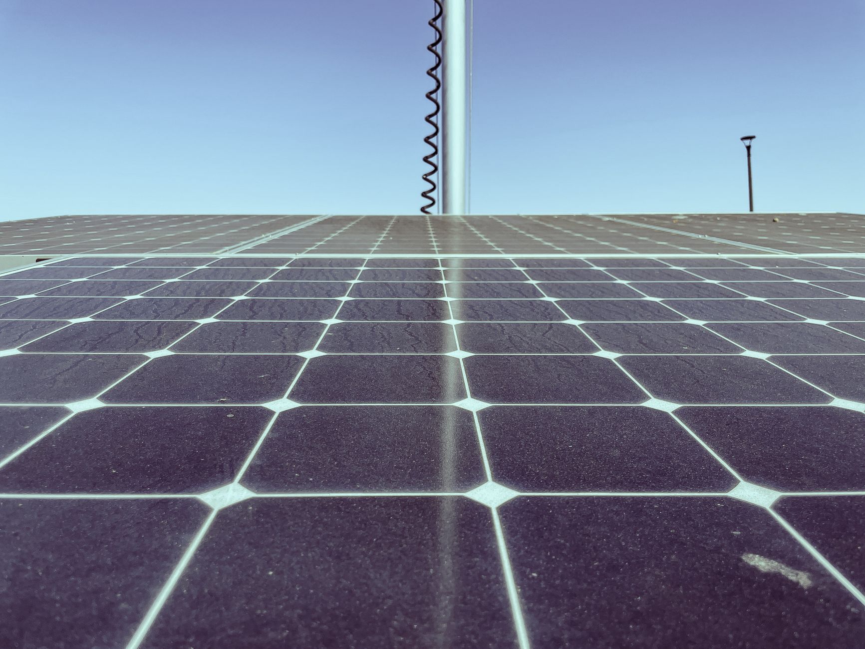 ¿Qué pasa si se va la luz? ¿Los paneles solares siguen funcionando?
